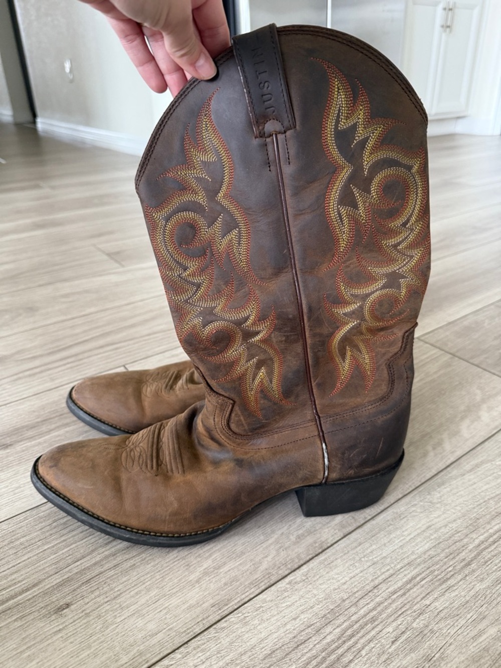Justin 2551 Men's Stampede Western Boots Sorrel Apache leather 11D